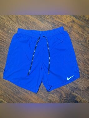 Nike Flex Stride Dri-Fit Mens 7" Brief Lined Running Shorts Pockets Blue Medium